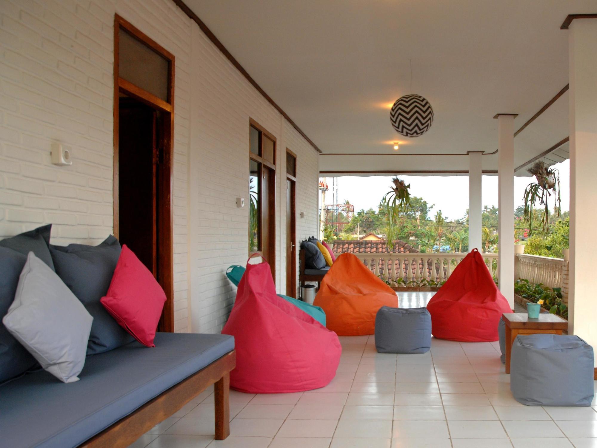 Friendly House Bali Hostel Ubud  Exterior photo
